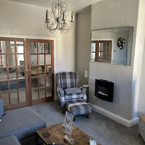1 Bedroom Spacious Lytham St Annes